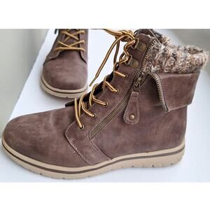 Cliff Women's Combat Boot Lace up Bootie Brown Size 10 Side Zipper Closure.